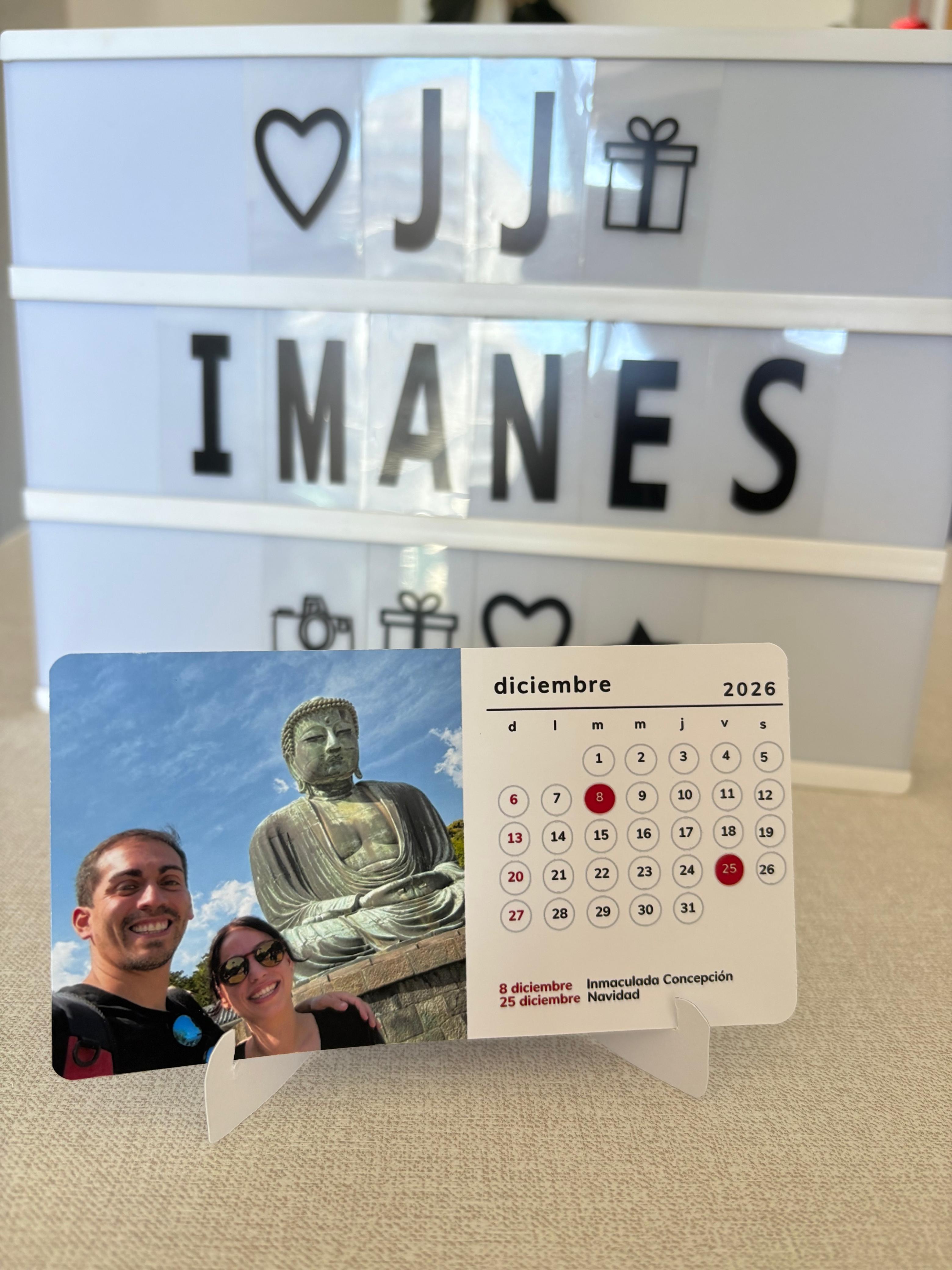 Calendario de escritorio personalizado con base - ejemplo 2